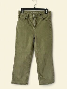 CHICO’S Sage Green Cropped Women's Jeans